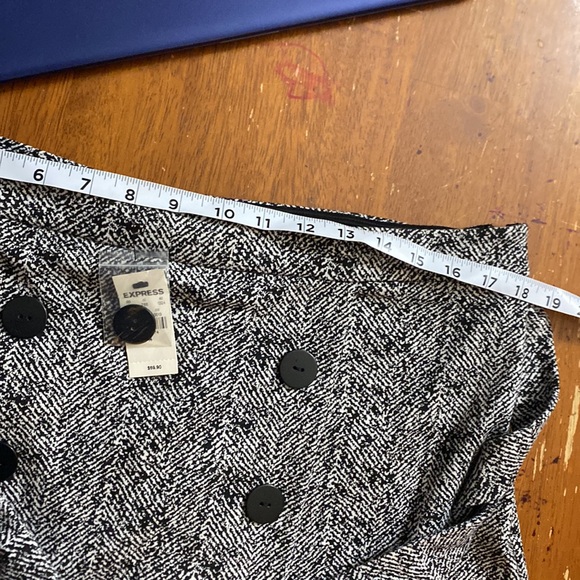 Women’s Express Skort - Picture 9 of 9